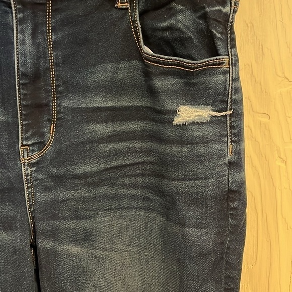 American EAGLE Next Level Stretch Curvy Hi Rise Jeggings Distressed size 18short - Picture 3 of 13